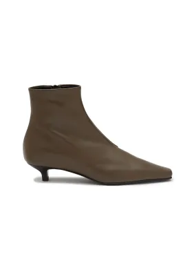 -----------TOTEME ---- ------------ ----35 Leather Ankle Boots --