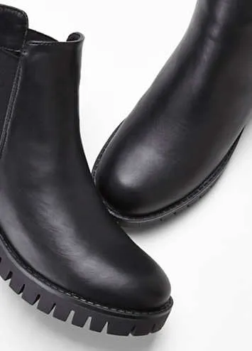 Classic Chelsea Boots by bonprix | Look Again