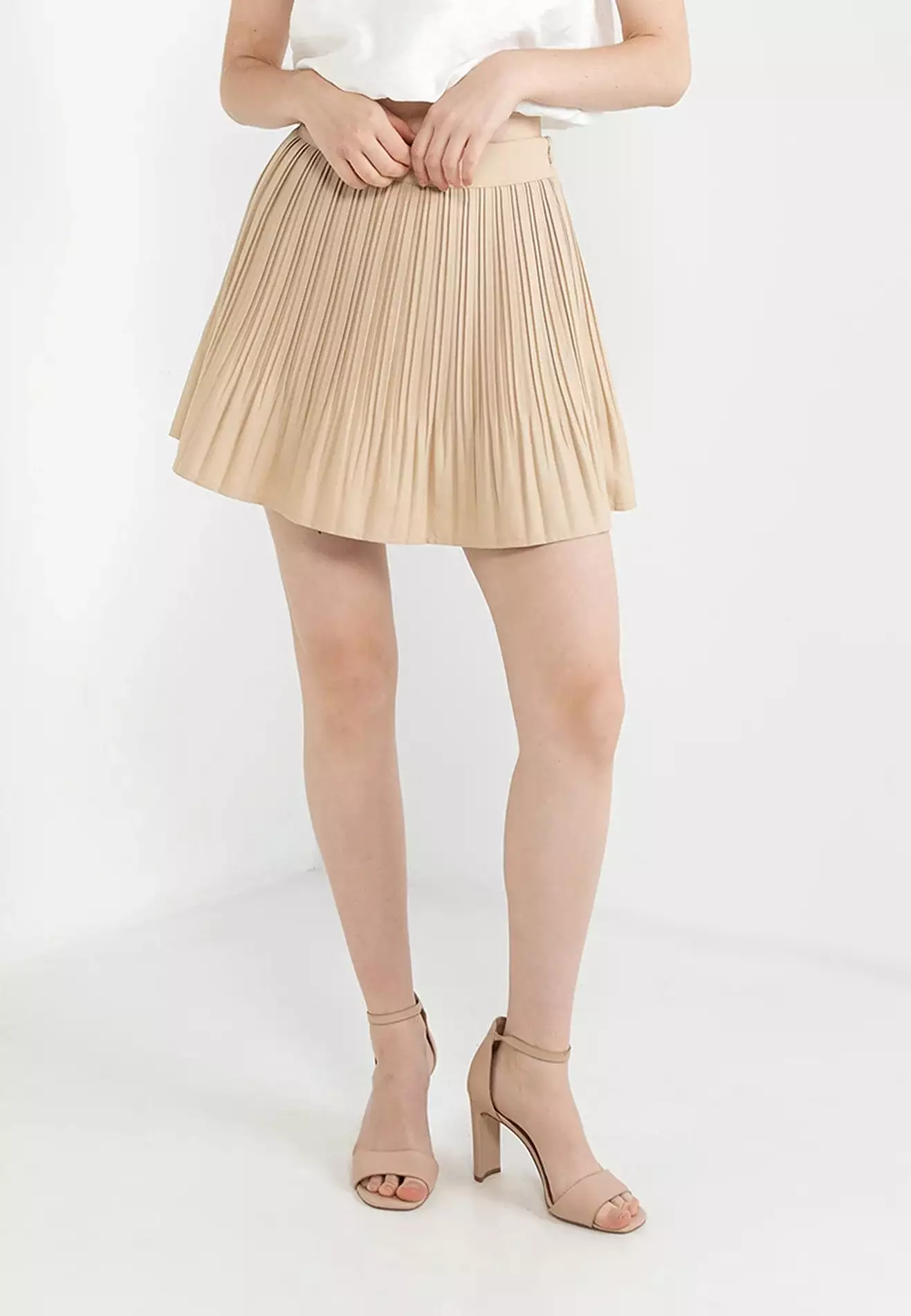 ELLE Apparel Pleated Mini Skirt