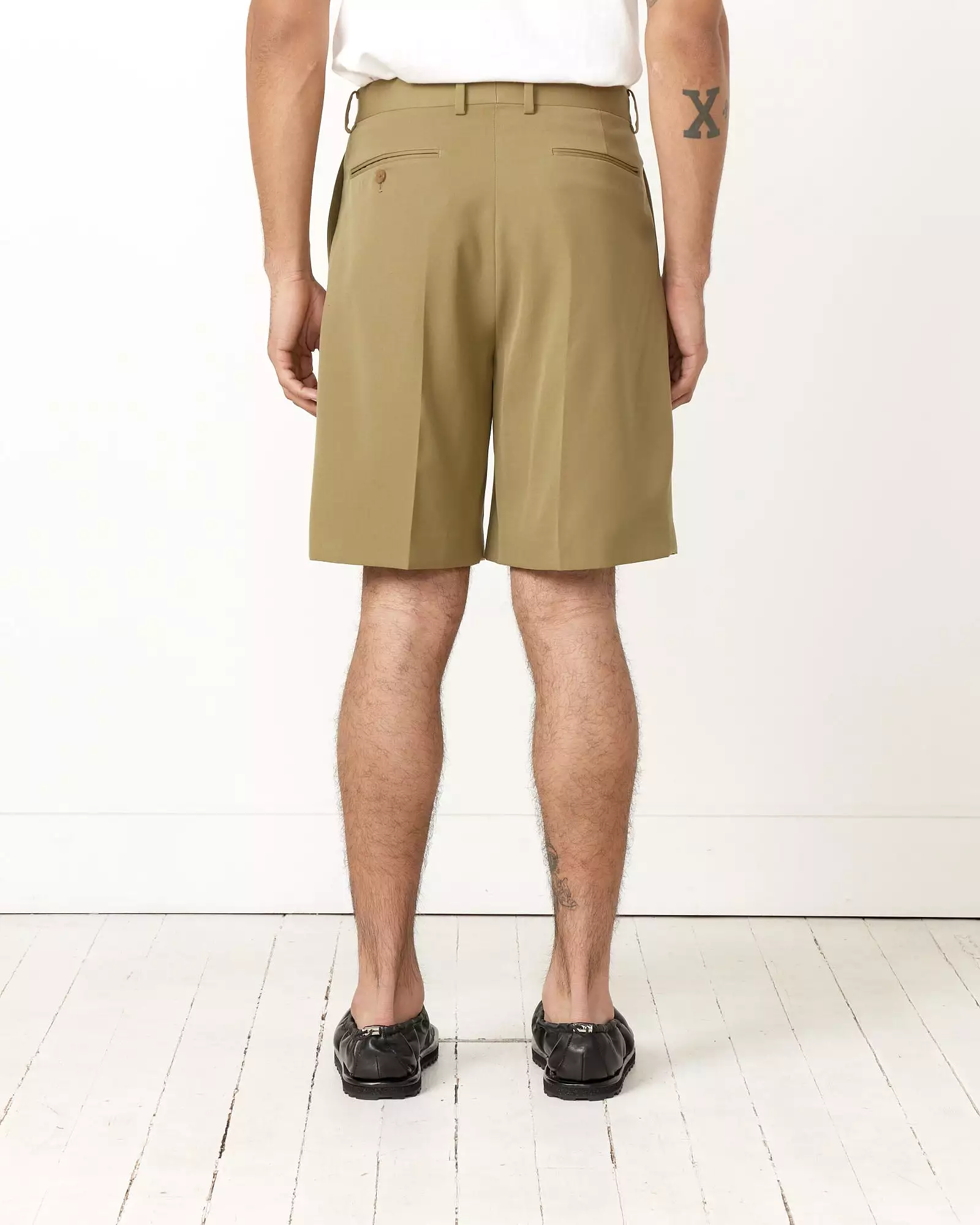 Light Wool Gardine Short in Khaki