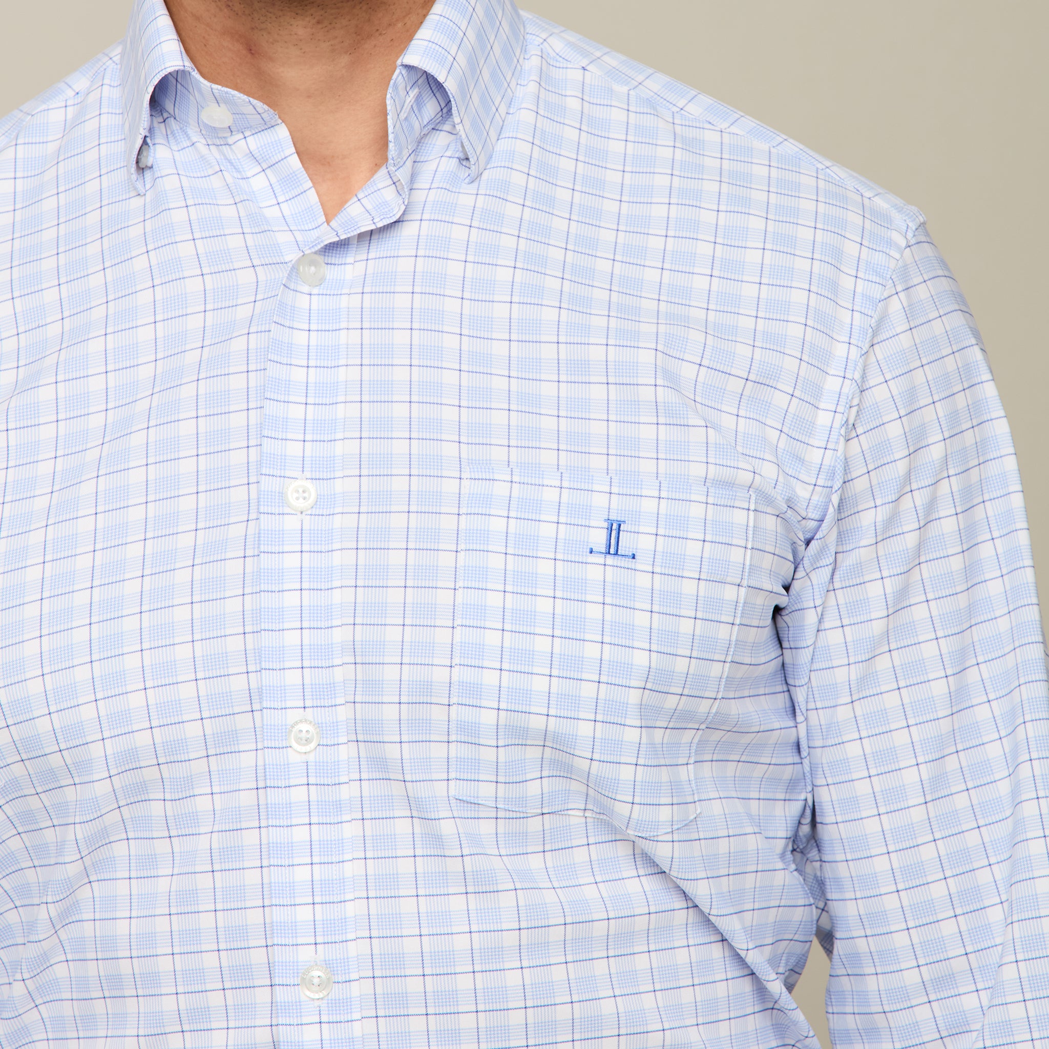 San Antonio :: White And Blue Graph Plaid